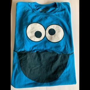 Sesame Street Cookie Monster T-Shirt, size large